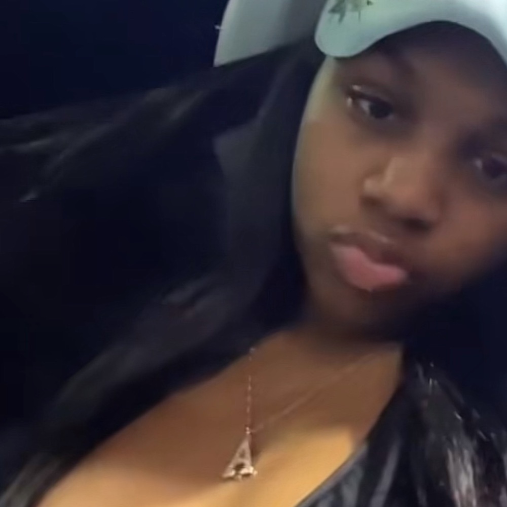 Meet your Posher, Ahoneedadoll